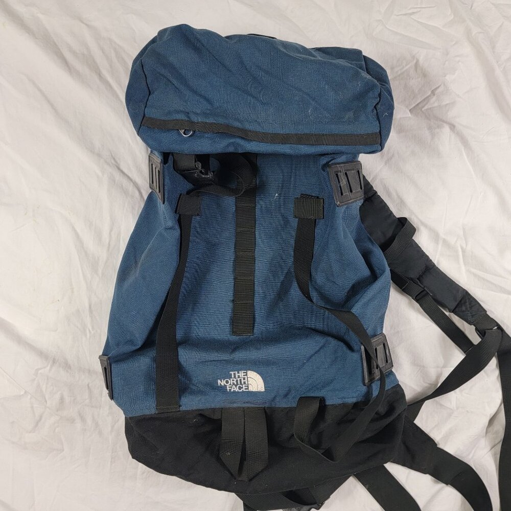 The North Face Adults Blue Black Hiking Backpack Camping Trails Summer Travel